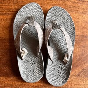 Chaco Classic Flip Flop size 7 Womens Serpent Grey MINT CONDITION worn once!